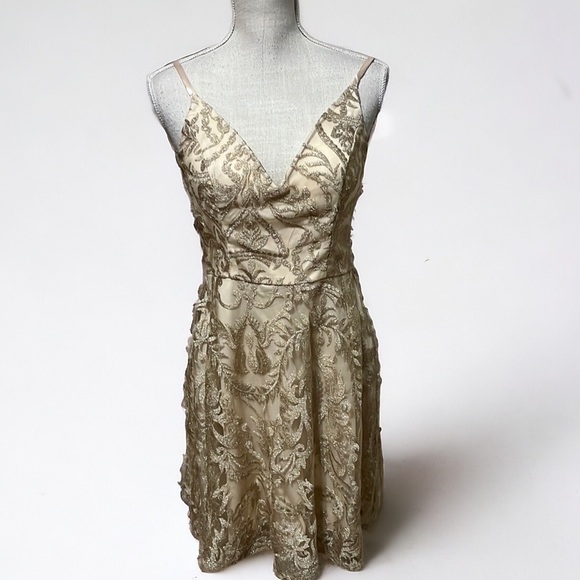 Speechless fit and flare gold lace dress., sz11 - Picture 1 of 12